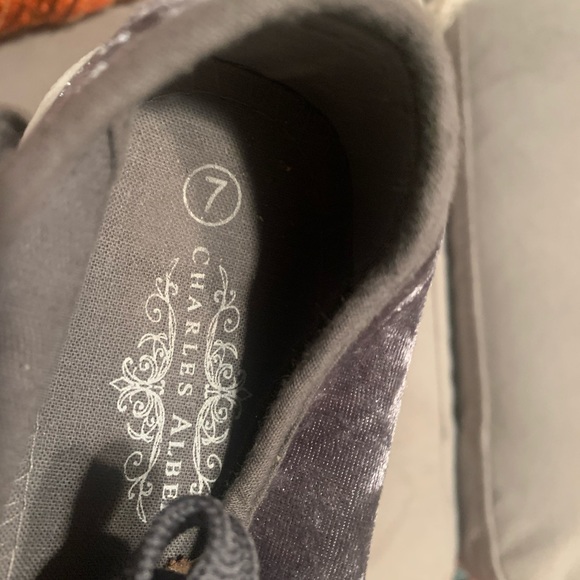 Shoes - Picture 2 of 2